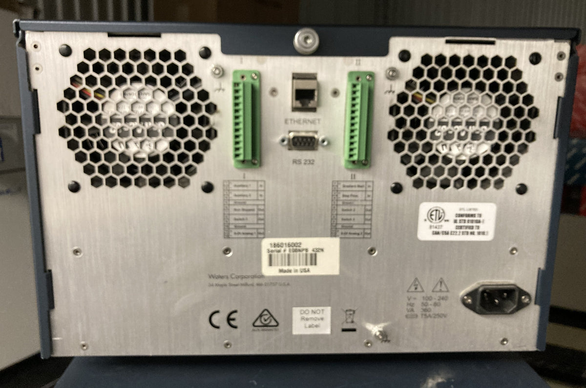 Waters ACQUITY UPLC Process Sample Manager (PSM) (REF 186015064) with Waters nanoACQUITY Binary Solvent Manager (BSM) 186016002