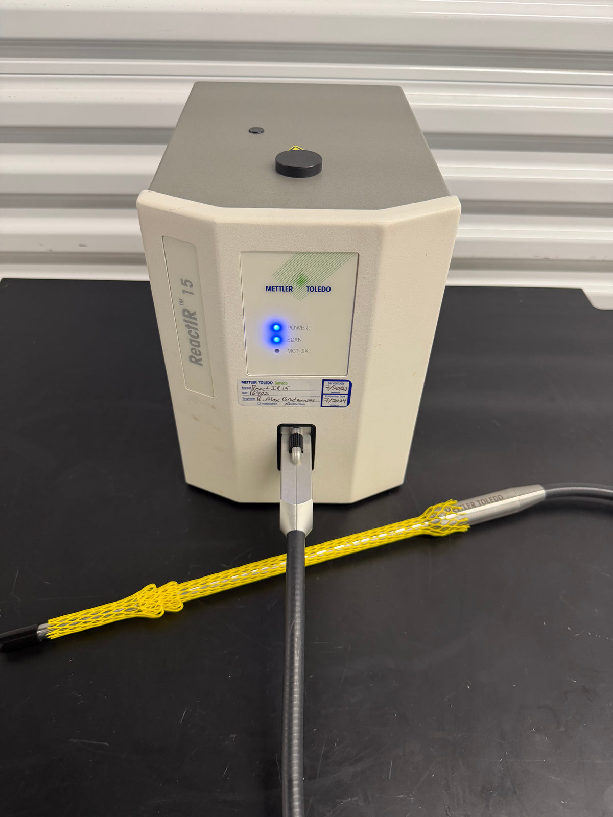 Mettler Toledo ReactIR 15 in situ (FTIR) Analyzer with DST Series AgX Probe
