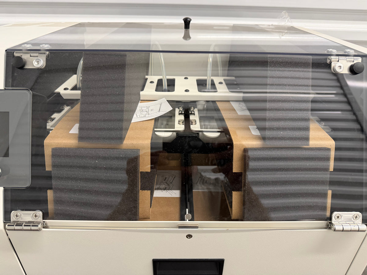 Invitrogen Bandmate Automated Western Blot Processor. Model: BW1000