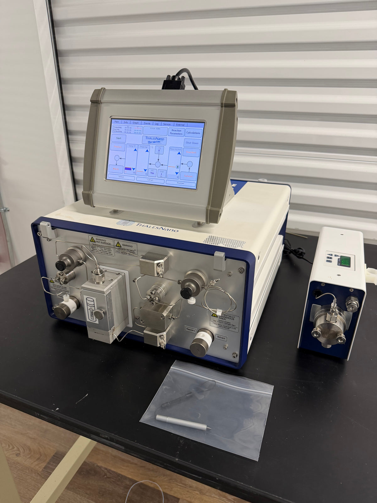 ThalesNano H-Cube Pro Continuous-Flow Hydrogenation Reactor with Micro HPLC Pump 170269