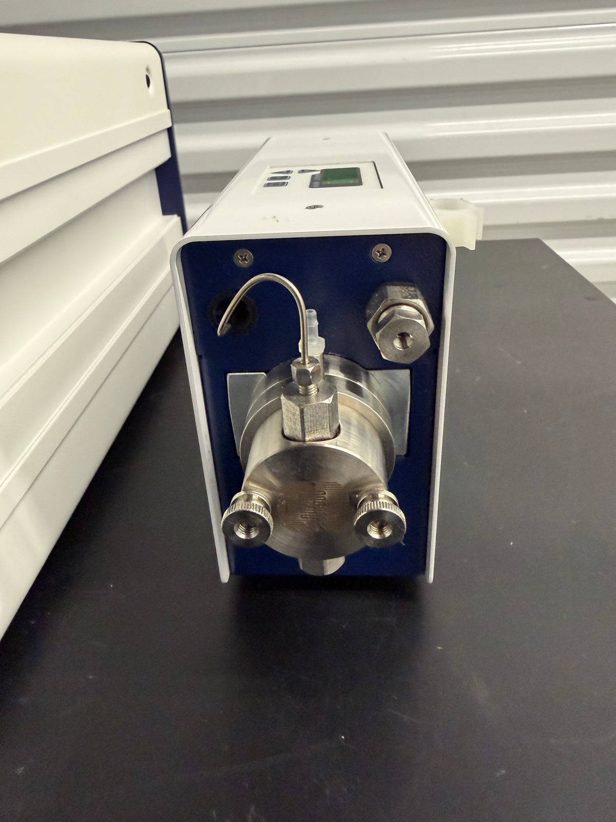 ThalesNano H-Cube Pro Continuous-Flow Hydrogenation Reactor with Micro HPLC Pump 170269