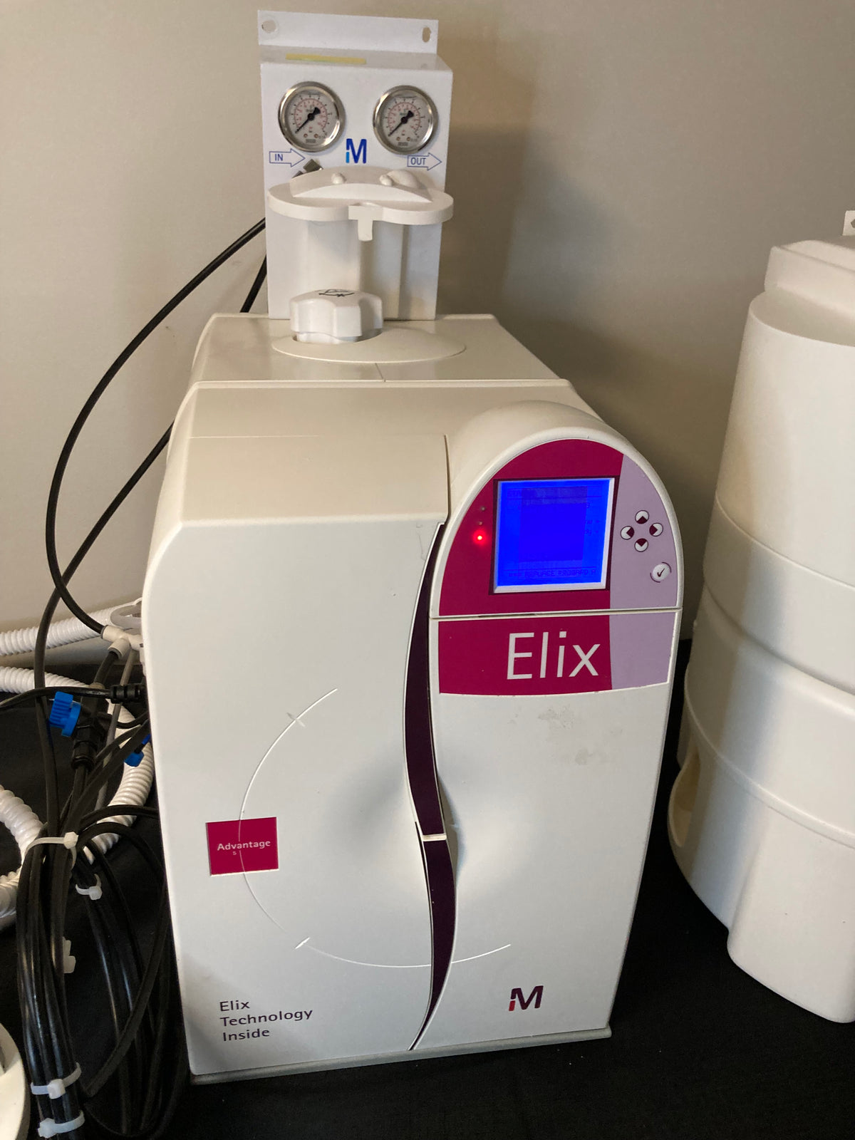 Millipore Elix Advantage 5 Water Purification System