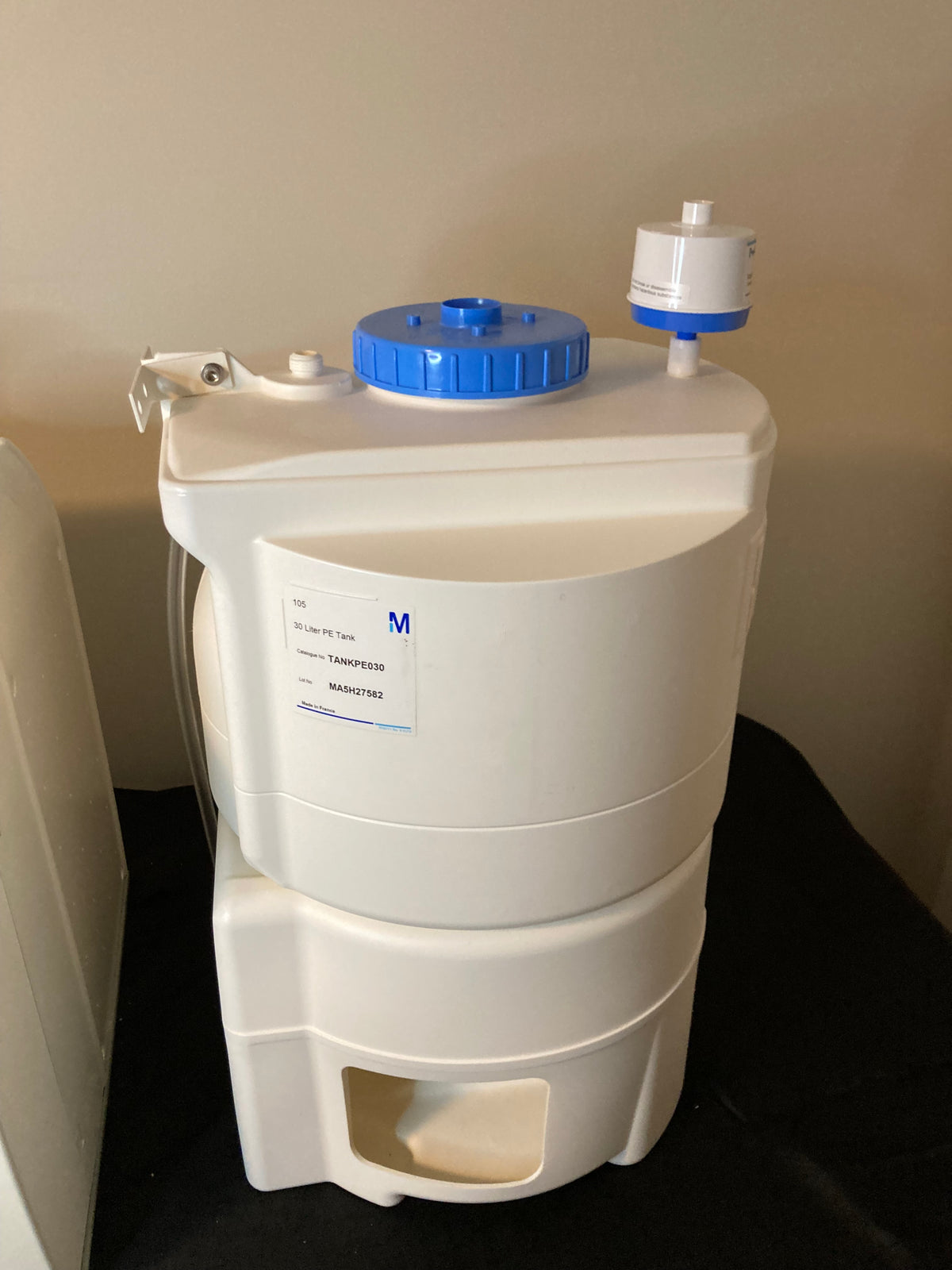 Millipore Elix Advantage 5 Water Purification System