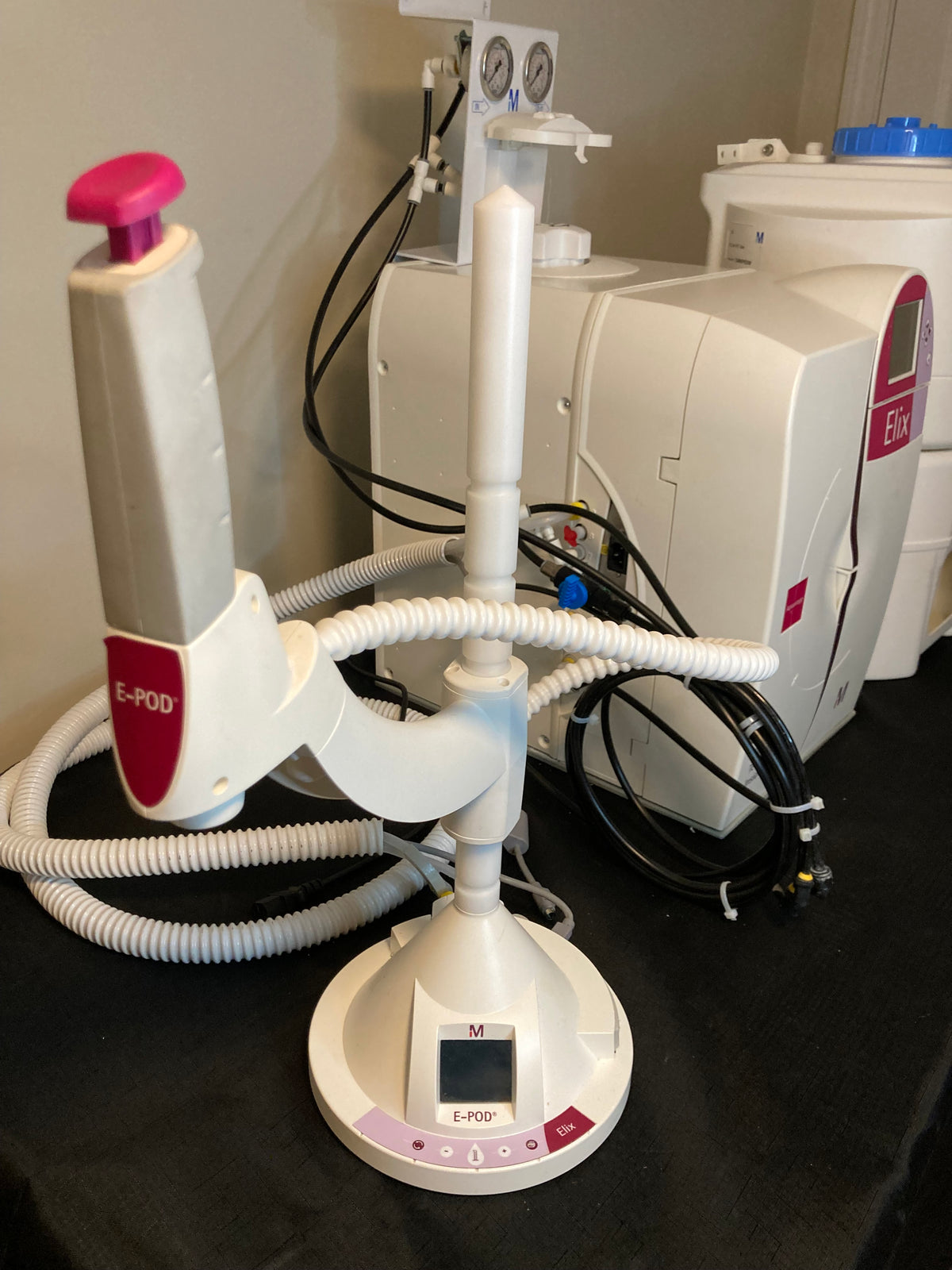 Millipore Elix Advantage 5 Water Purification System