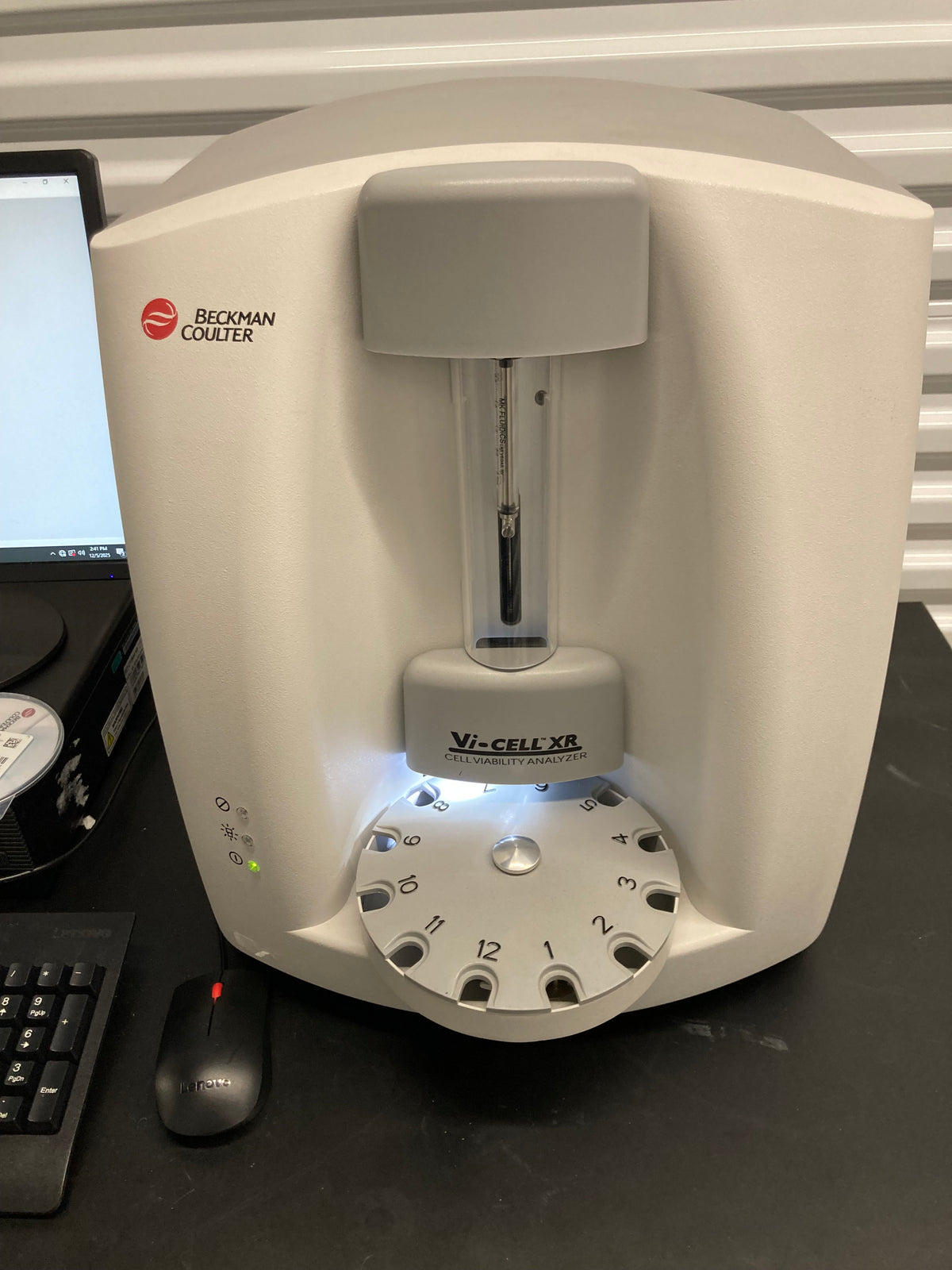 Beckman Coulter Vi-Cell XR Cell Viability Analyzer