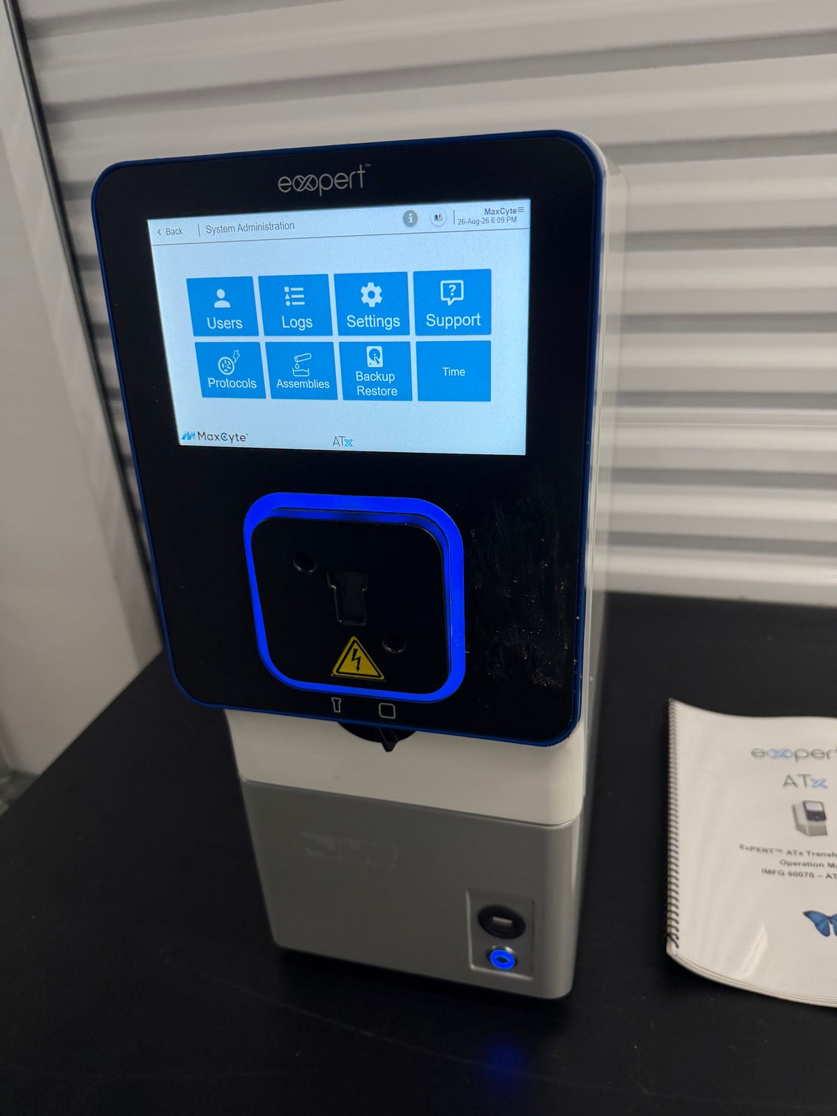 MaxCyte ExPERT ATx Electroporation System