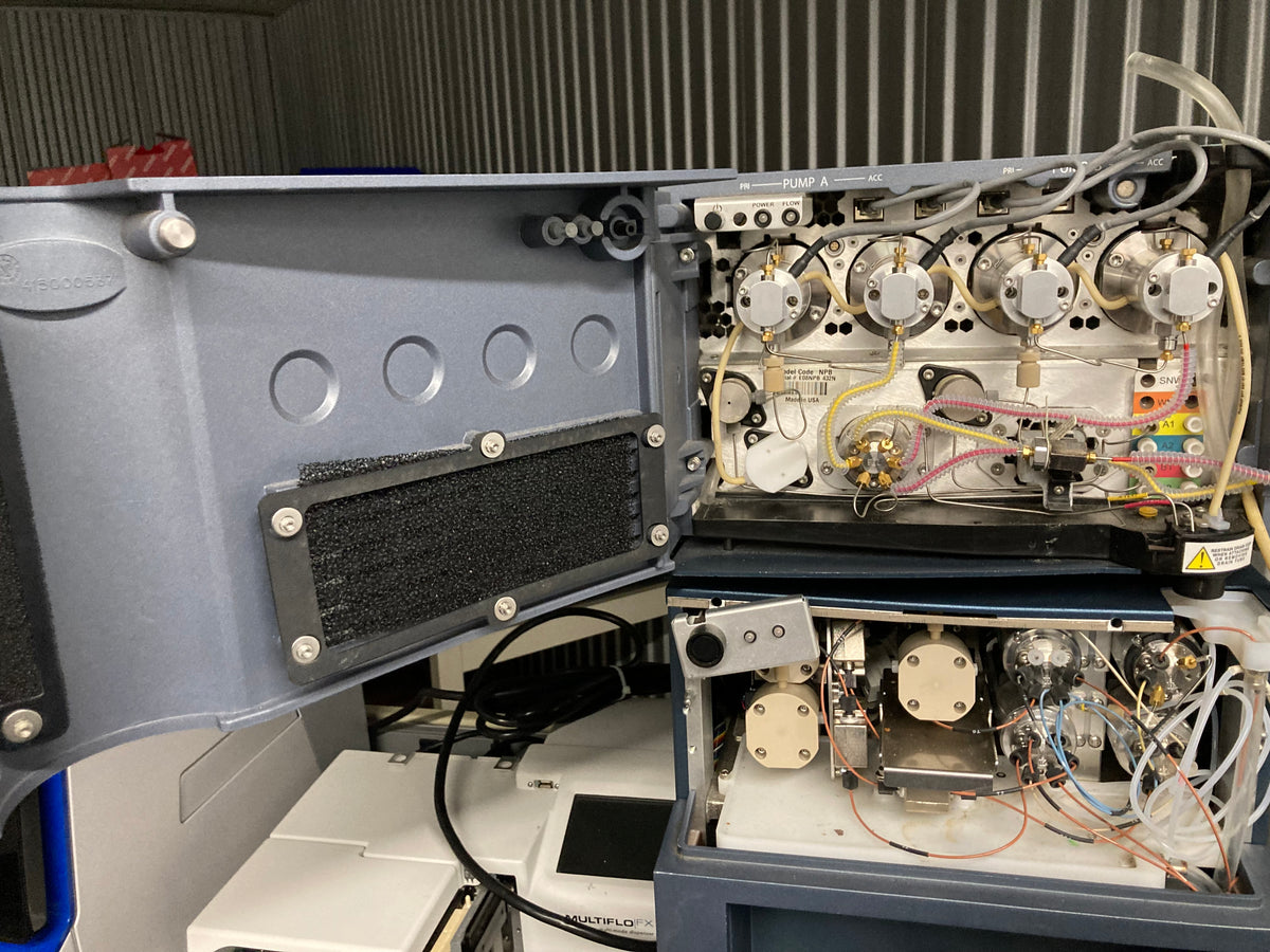 Waters ACQUITY UPLC Process Sample Manager (PSM) (REF 186015064) with Waters nanoACQUITY Binary Solvent Manager (BSM) 186016002